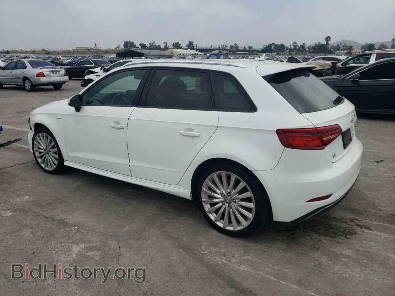 2017 AUDI A3 - VIN: WAUUPBFF2HA141532 - Фото 2
