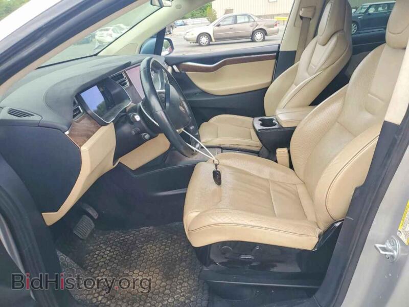 2017 Tesla MODEL X (VIN 5YJXCBE28HF035121) — фото 7 из 13