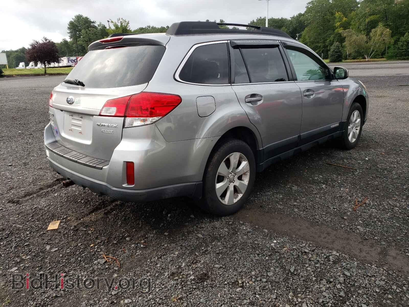 2011 SUBARU OUTBACK - VIN: 4S4BRBGC3B3344879 - Photo 4