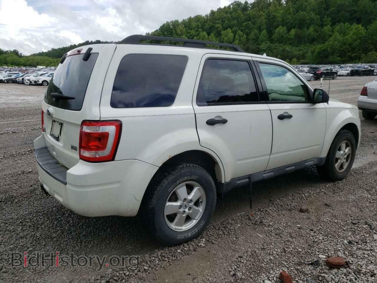 2010 FORD ESCAPE - VIN: 1FMCU9DG6AKD38548 - Фото 3
