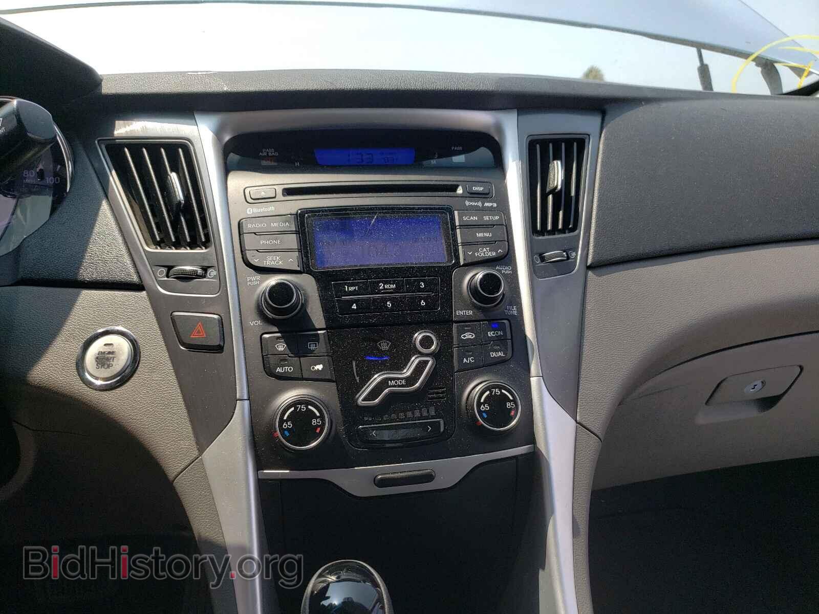 2012 HYUNDAI SONATA - VIN: KMHEC4A45CA062557 - Фото 9