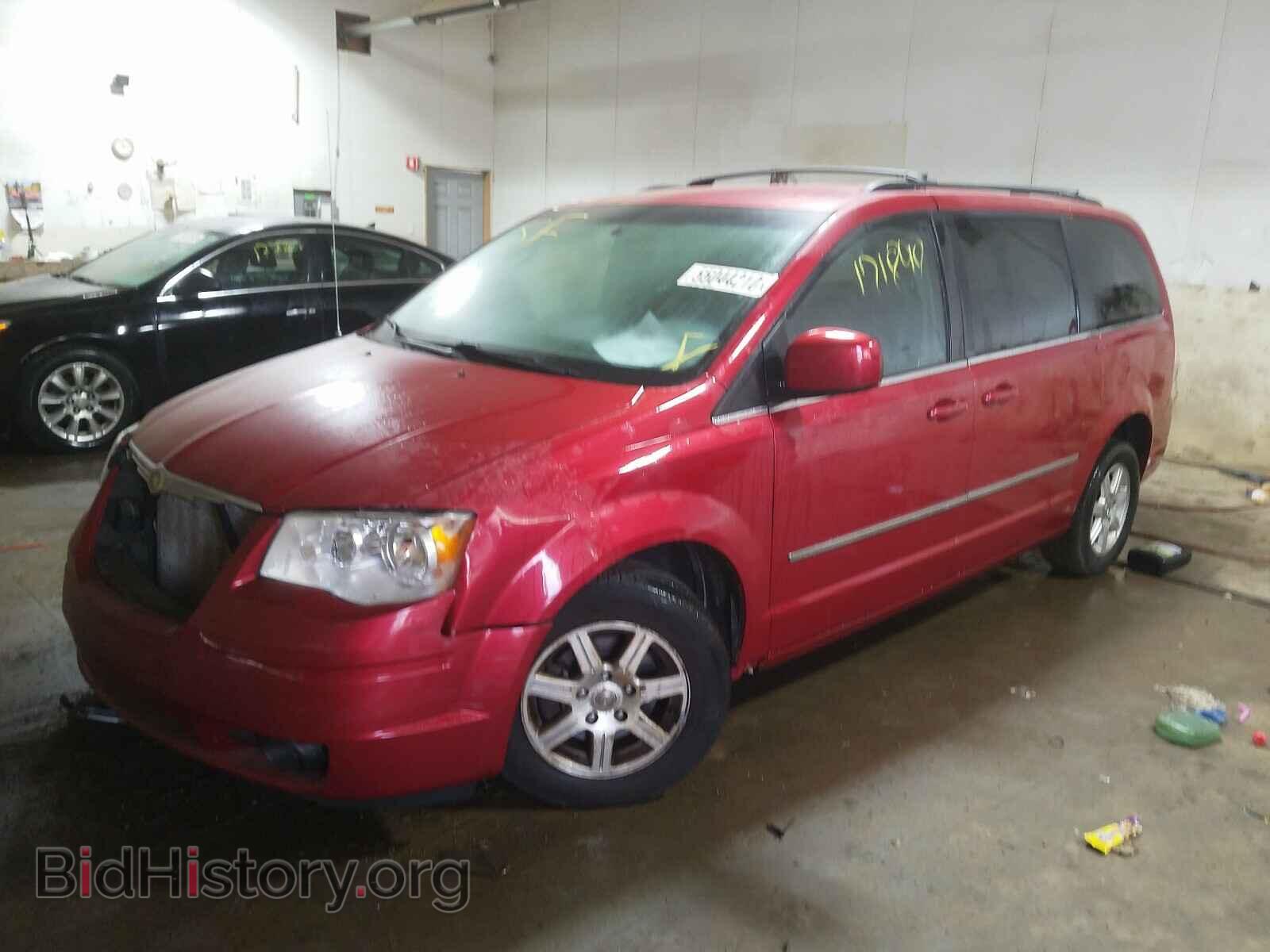 2010 CHRYSLER MINIVAN - VIN: 2A4RR5D13AR250704 - Фото 2