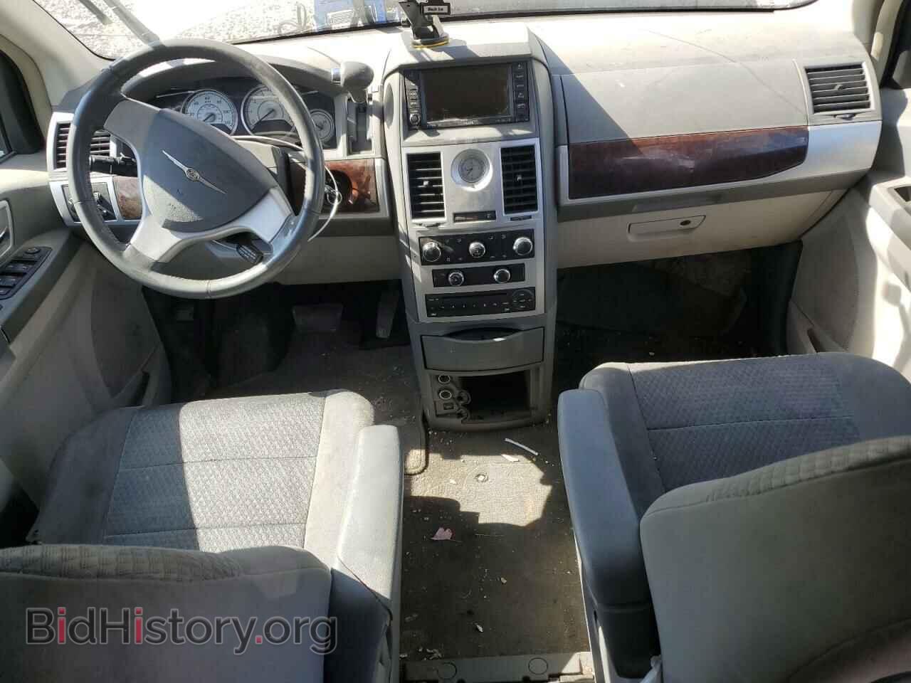 2010 CHRYSLER MINIVAN - VIN: 2A4RR5D1XAR287216 - Фото 8