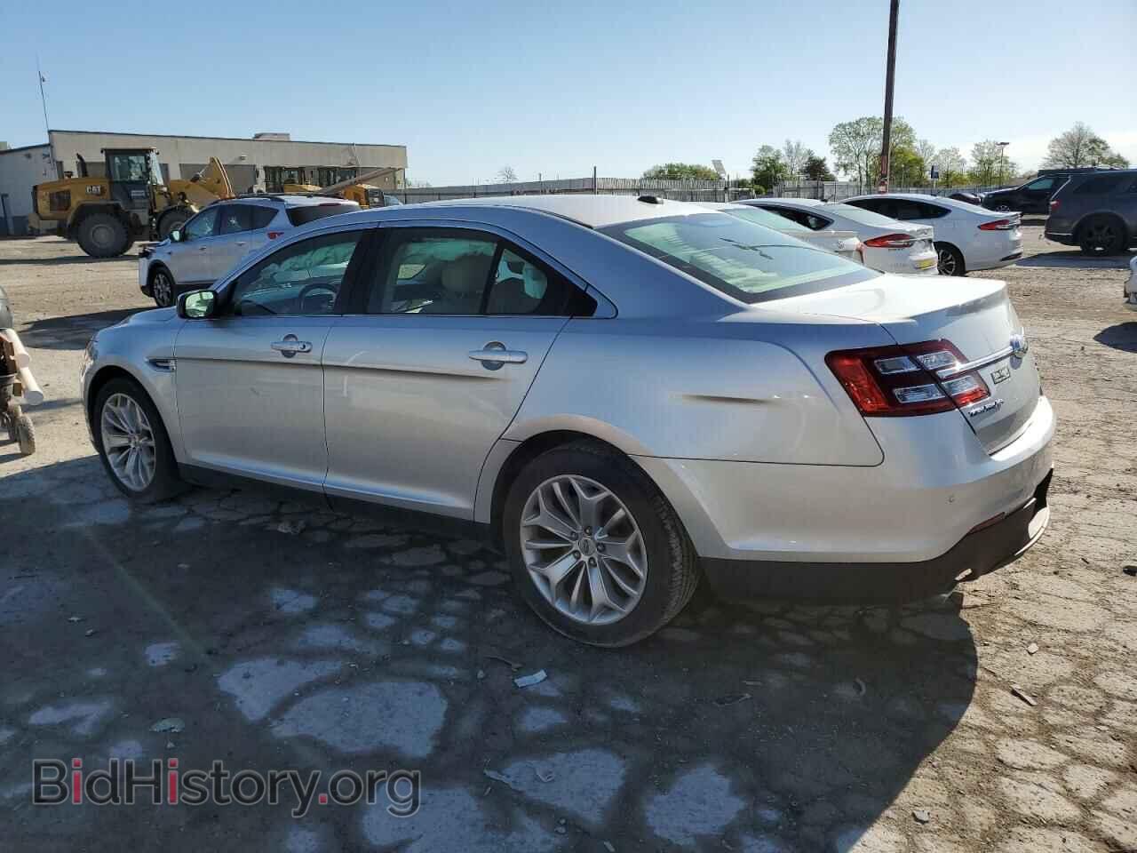 2019 FORD TAURUS - VIN: 1FAHP2F8XKG109329 - Фото 2