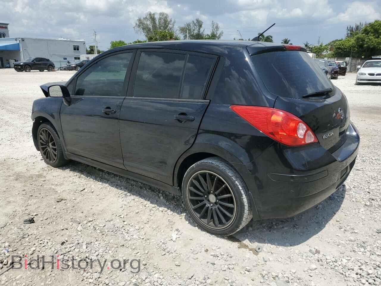 2009 NISSAN VERSA - VIN: 3N1BC13E89L485861 - Фото 2