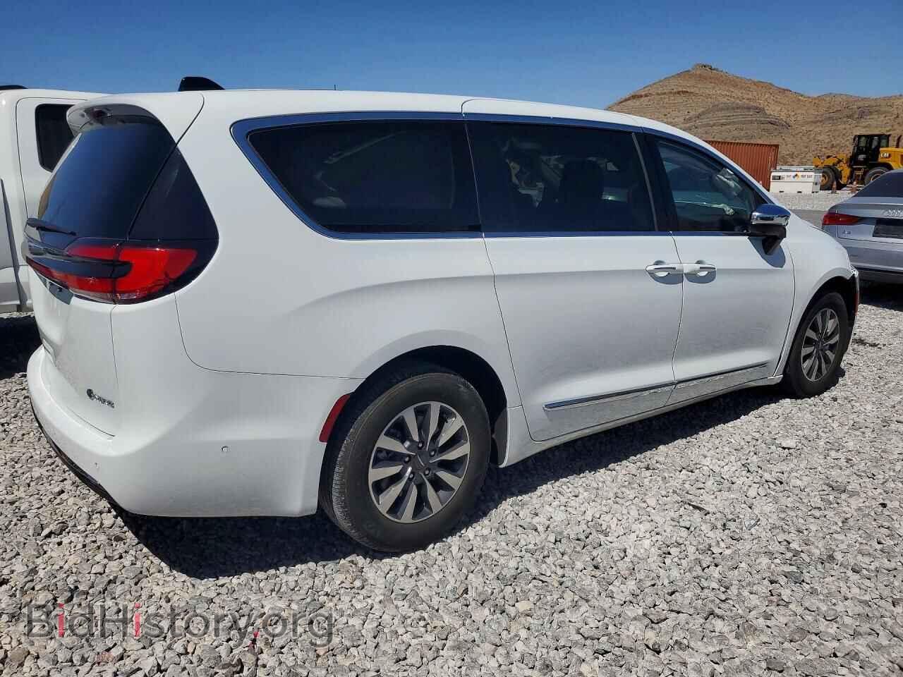 2023 CHRYSLER PACIFICA - VIN: 2C4RC1S77PR500445 - Фото 3