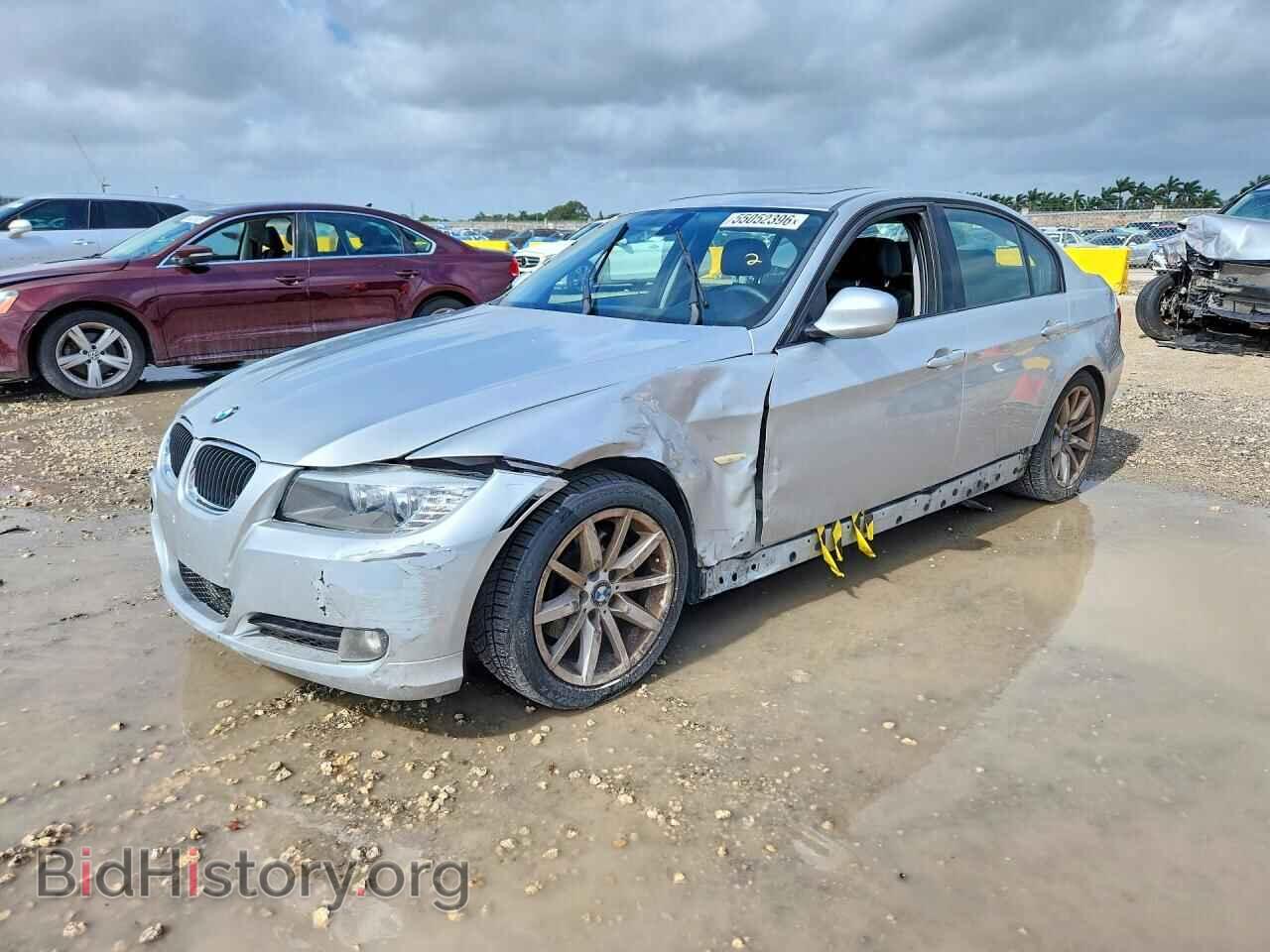 Фотография WBAPH7G52BNM55548 - BMW 3 SERIES 2011