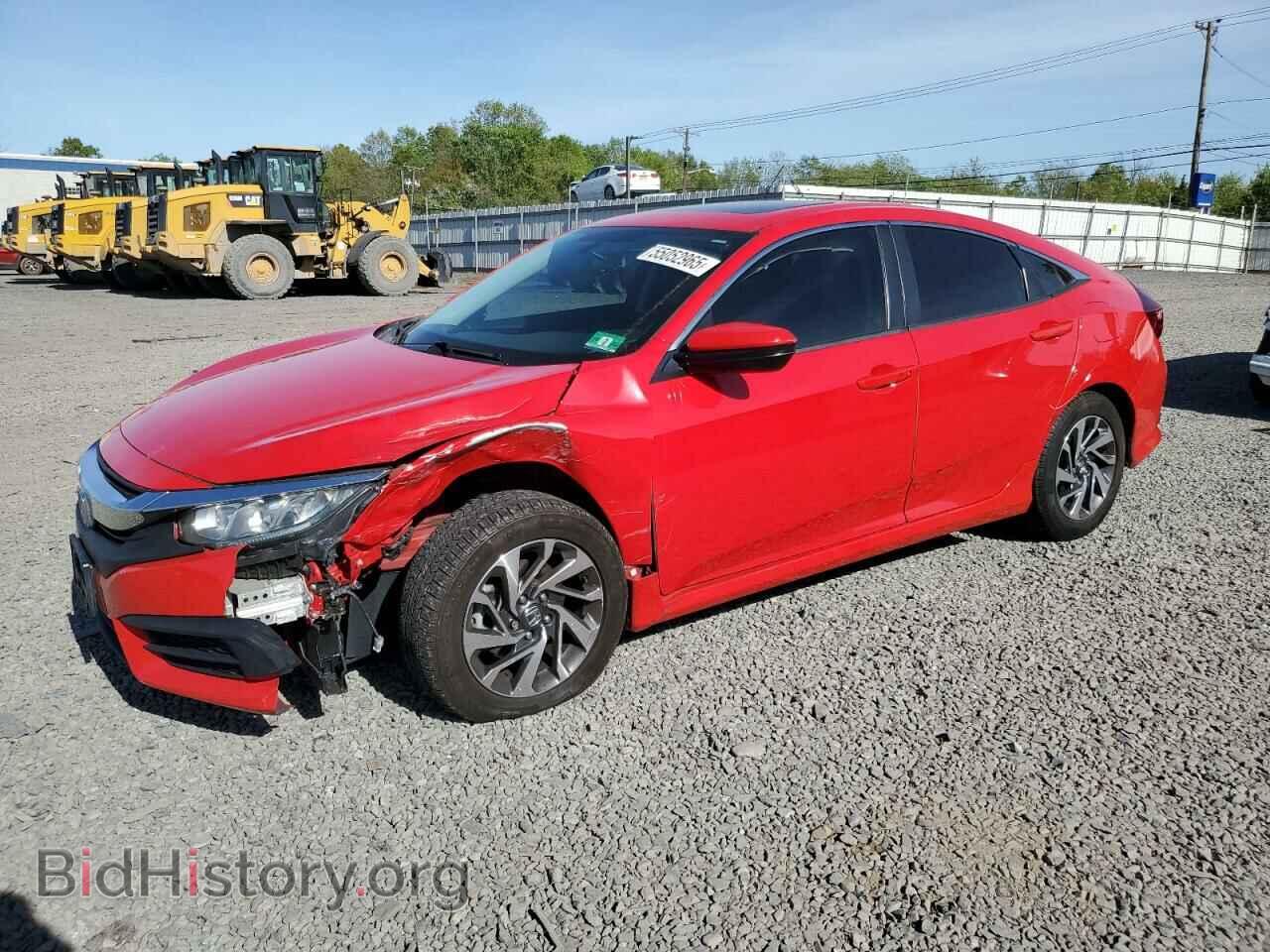 Photo 2HGFC2F74JH529788 - HONDA CIVIC 2018