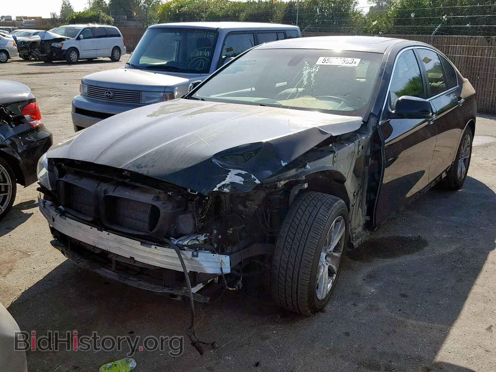 2012 BMW 5 SERIES - VIN: WBAXG5C56CDW85680 - Фото 2