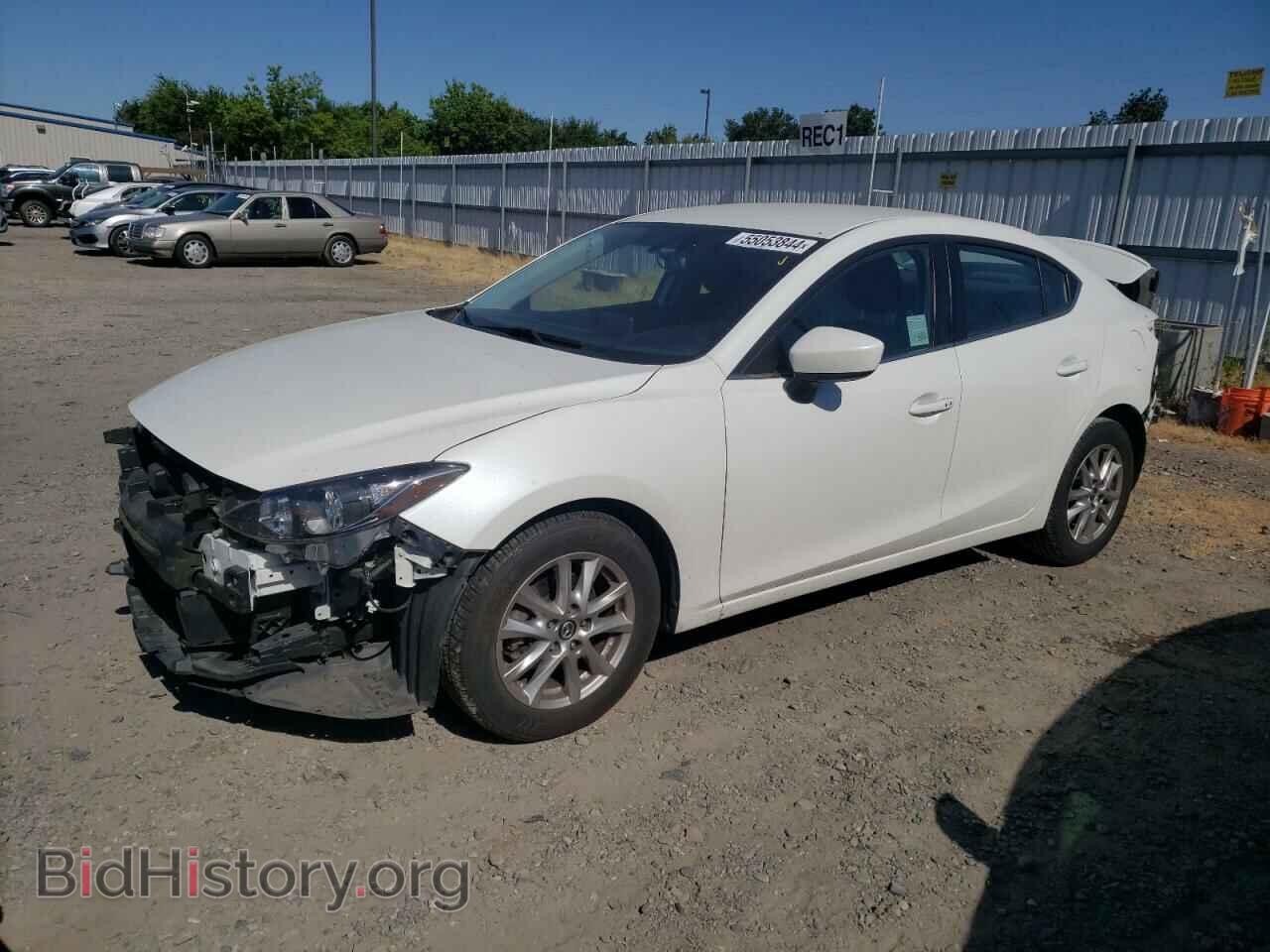 Фотография JM1BM1V76F1269857 - MAZDA 3 2015