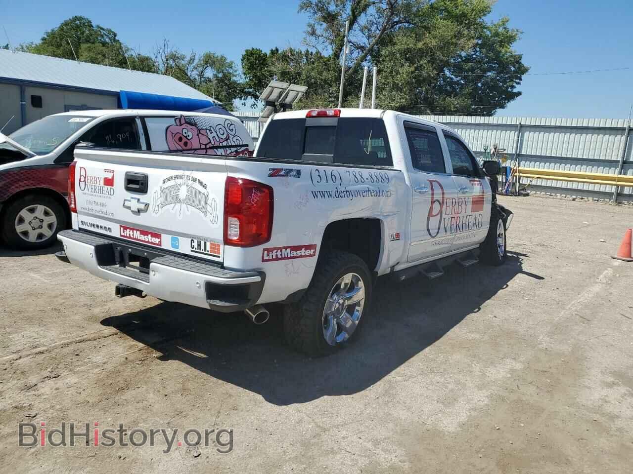 2017 CHEVROLET SILVERADO - VIN: 3GCUKSECXHG466651 - Фото 4