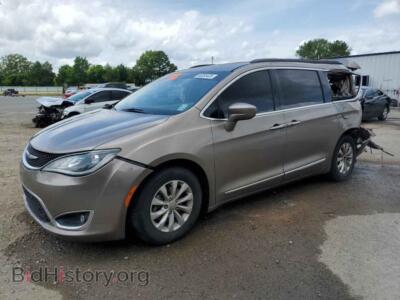 2017 Chrysler PACIFICA Touring L, светло-коричневый — VIN 2C4RC1BG9HR536509, Copart