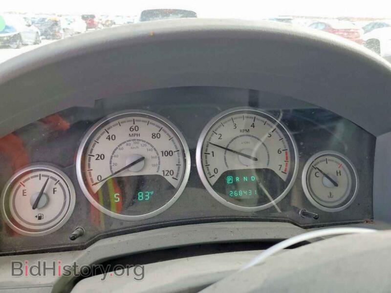 2010 Chrysler MINIVAN (VIN 2A4RR5D11AR432711) — photo 9 of 13