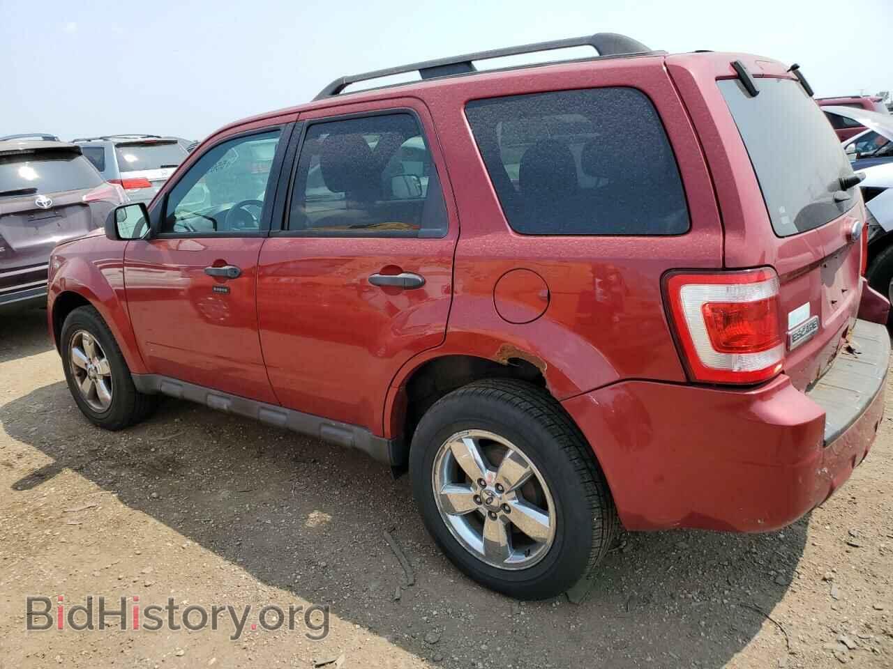 2011 FORD ESCAPE - VIN: 1FMCU9D72BKA31945 - Фото 2