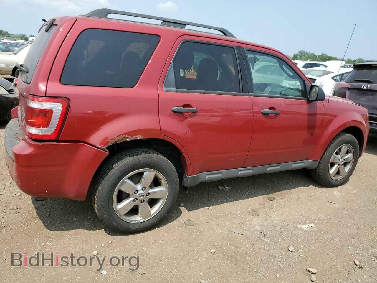 2011 FORD ESCAPE - VIN: 1FMCU9D72BKA31945 - Фото 3