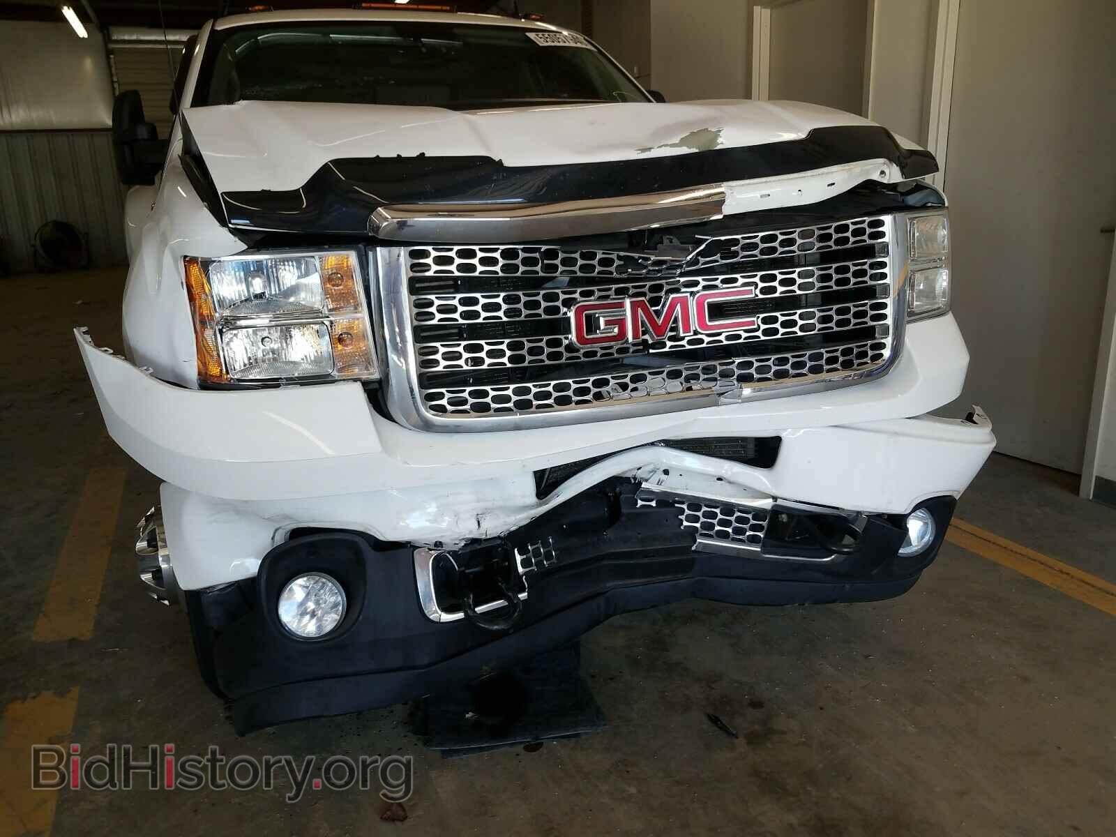 2013 GMC SIERRA - VIN: 1GT426C84DF235391 - Фото 9