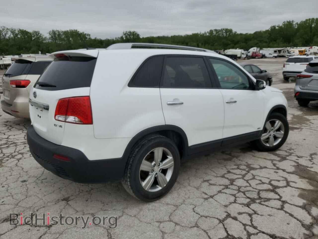 2013 KIA SORENTO - VIN: 5XYKUDA24DG411065 - Фото 3
