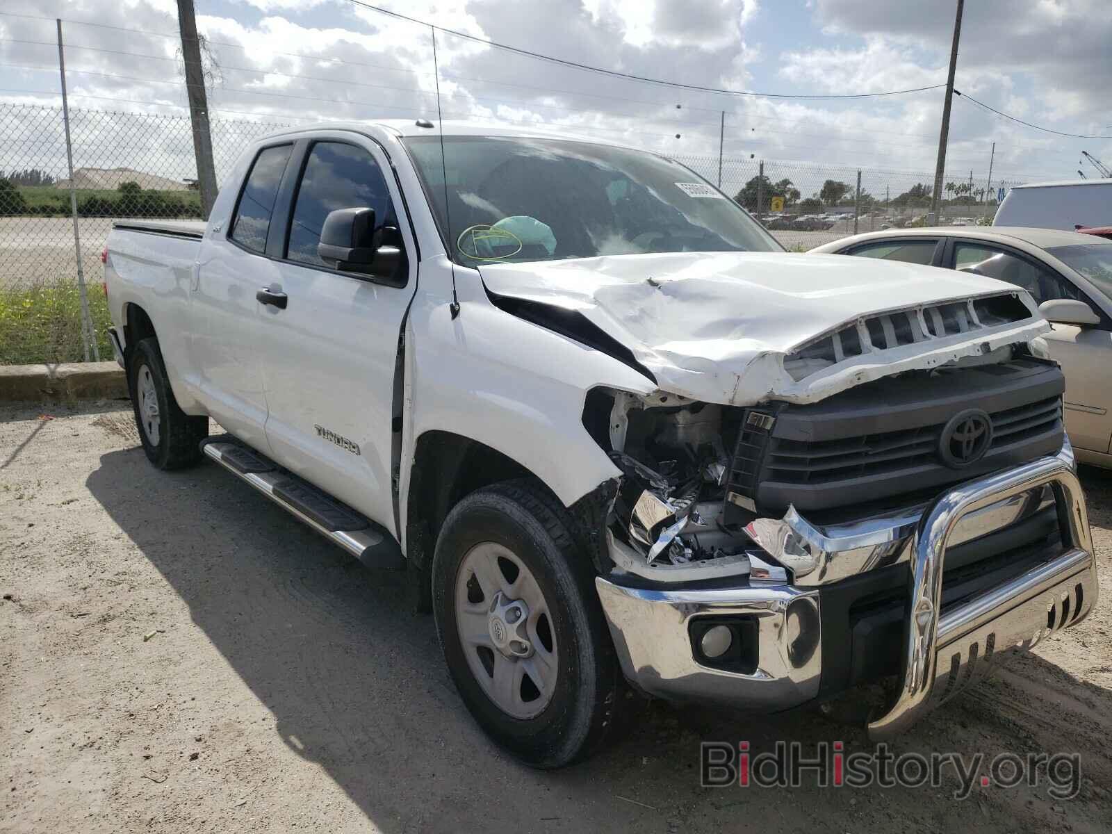 Photo 5TFRM5F15EX077020 - TOYOTA TUNDRA 2014