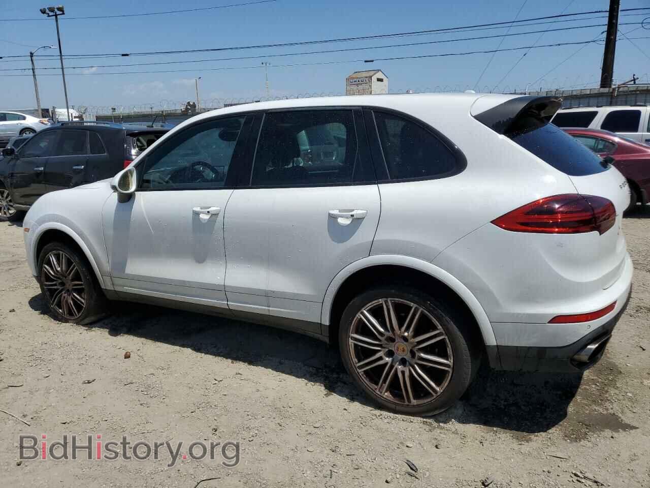 2018 PORSCHE CAYENNE - VIN: WP1AA2A29JKA01259 - Фото 2