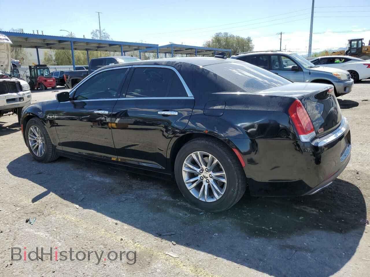 2017 CHRYSLER 300 - VIN: 2C3CCAEG8HH580013 - Фото 2