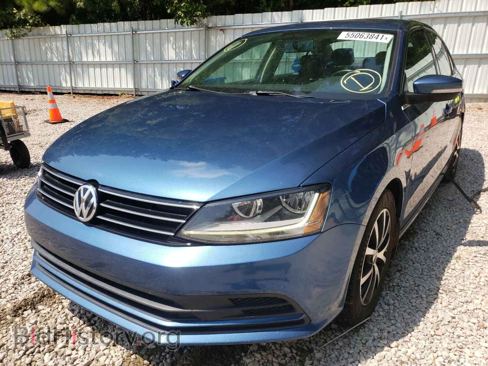 2017 VOLKSWAGEN JETTA - VIN: 3VWDB7AJ0HM233913 - Фото 2