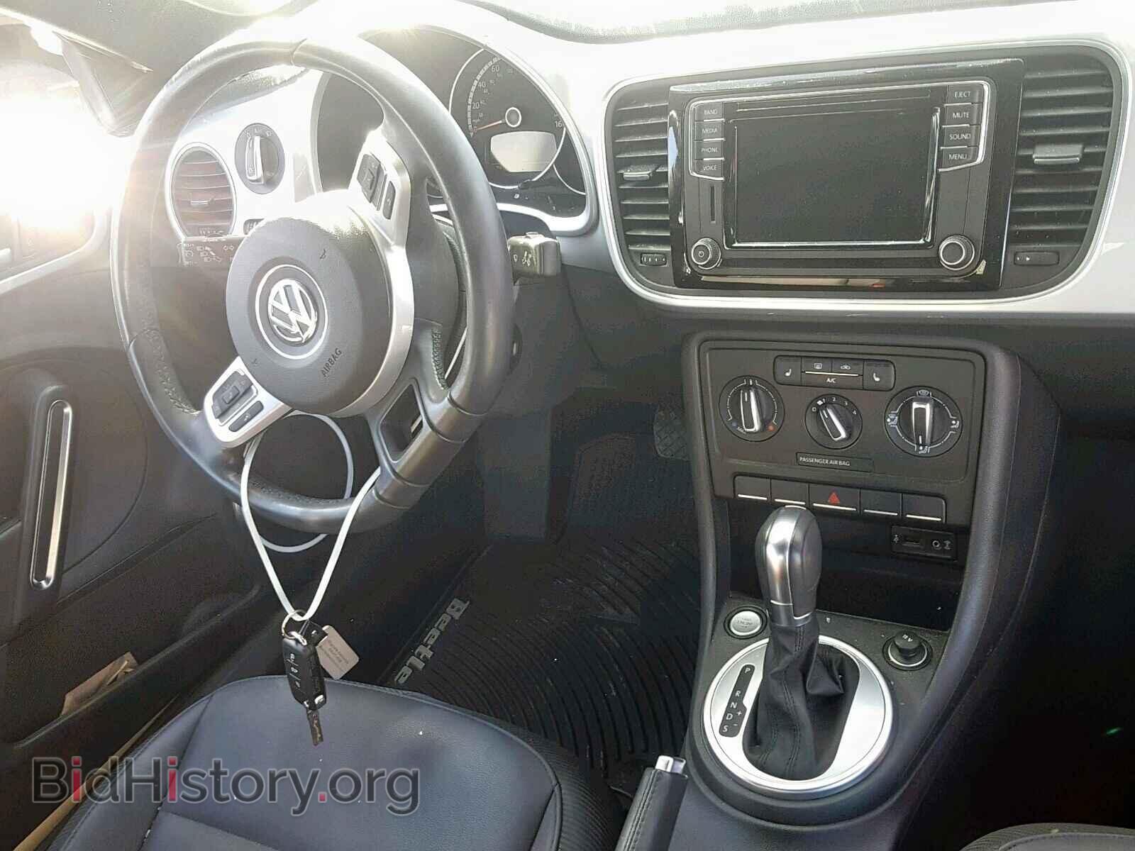 2016 VOLKSWAGEN BEETLE - VIN: 3VW507AT9GM803885 - Фото 9