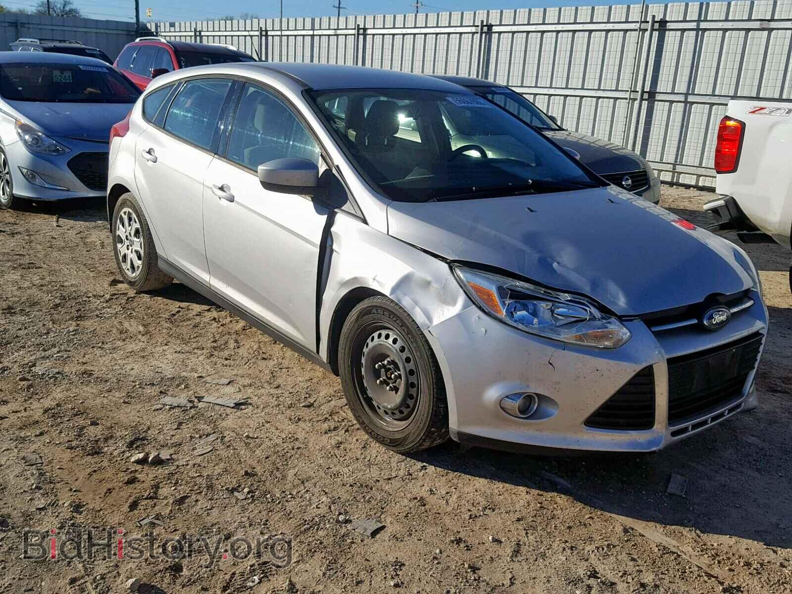 Photo 1FAHP3K26CL262144 - FORD FOCUS 2012