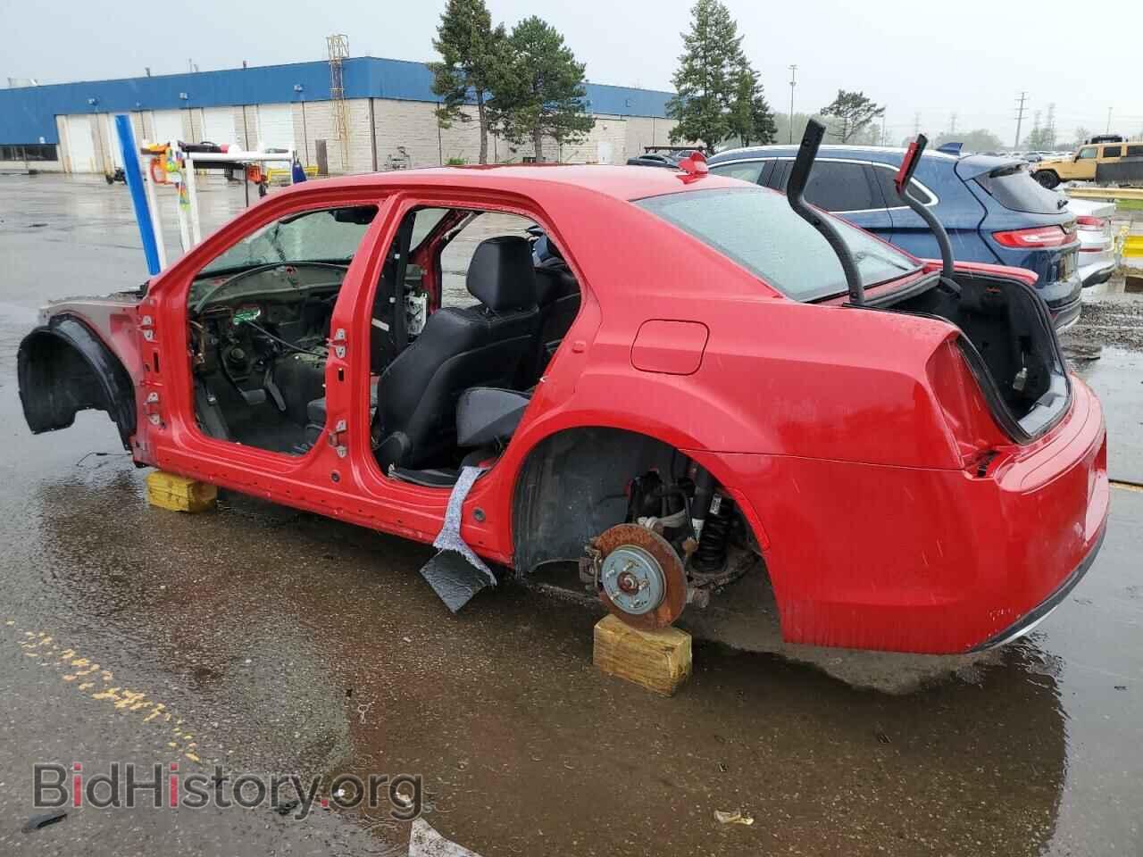 2016 CHRYSLER 300 - VIN: 2C3CCAGG7GH136200 - Photo 2