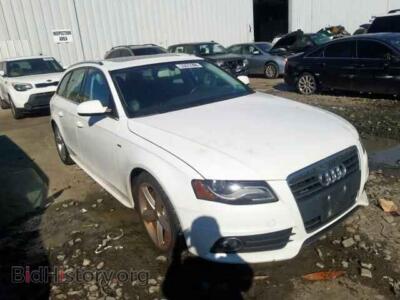 2012 Audi A4 A4 Premium, белый — VIN WAUWFAFL9CA113540, Copart