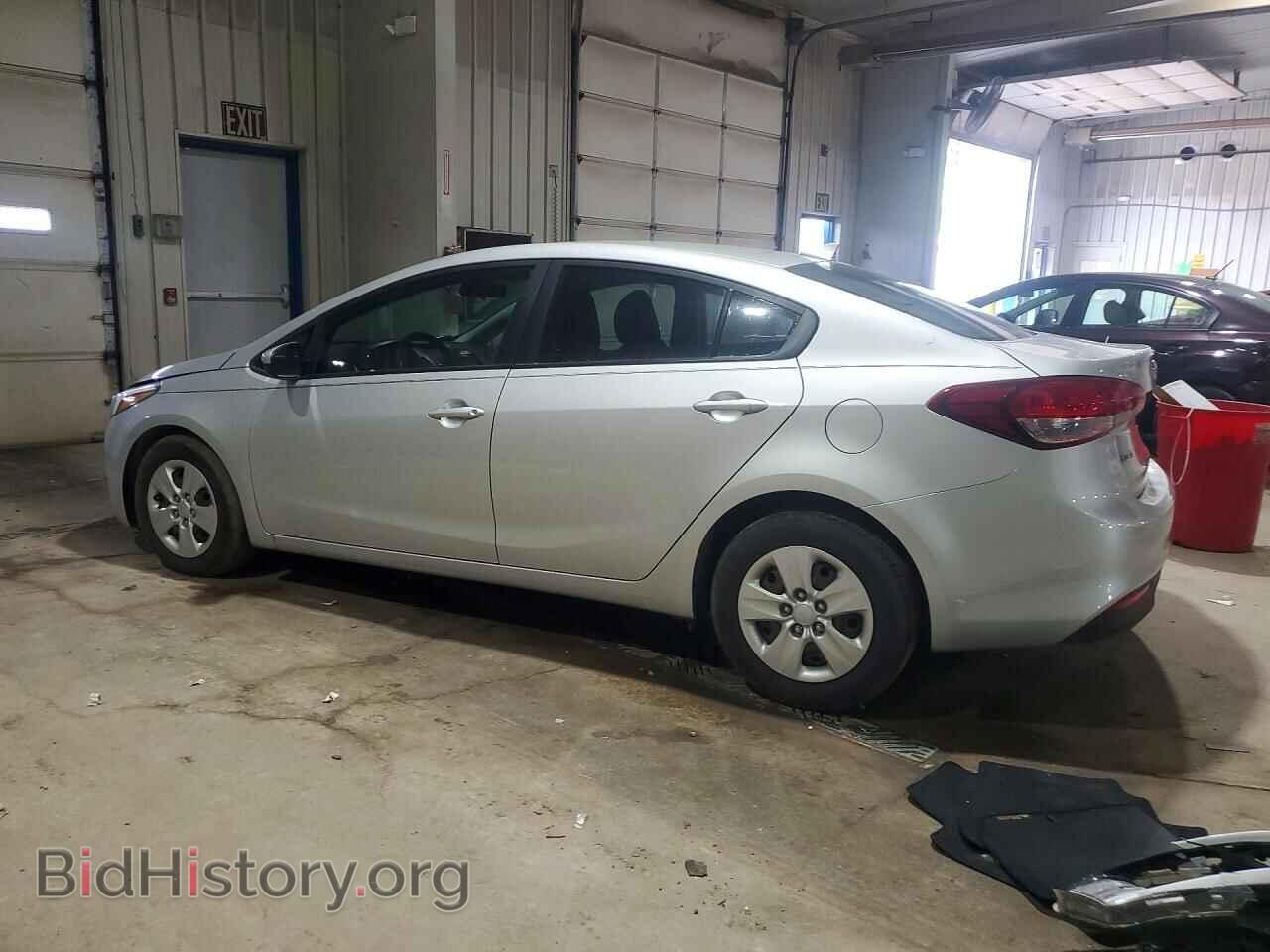 2017 KIA FORTE - VIN: 3KPFK4A78HE028977 - Фото 2