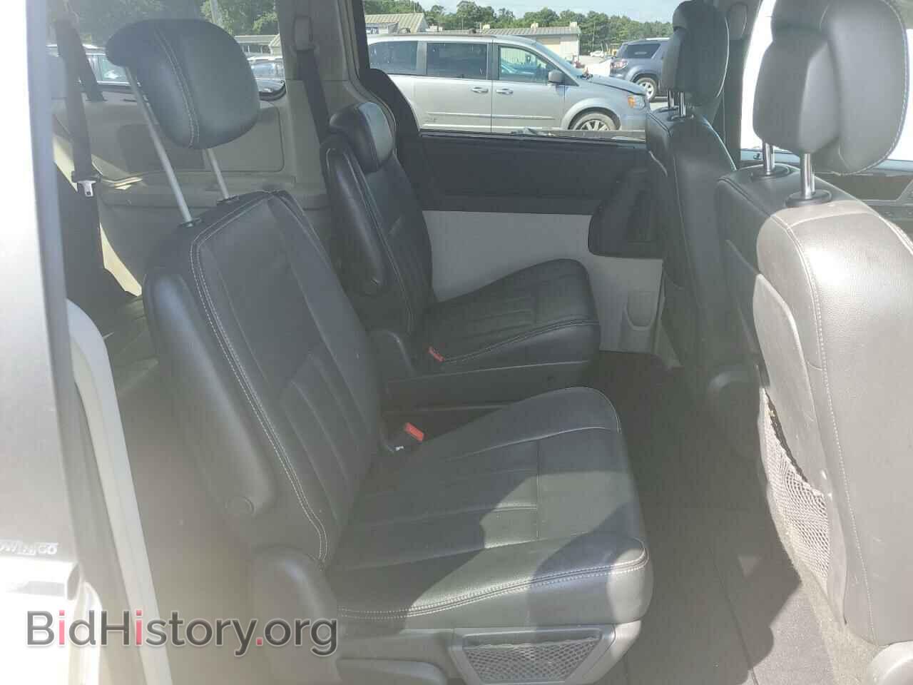 2010 CHRYSLER MINIVAN - VIN: 2A4RR8DX2AR375232 - Фото 6