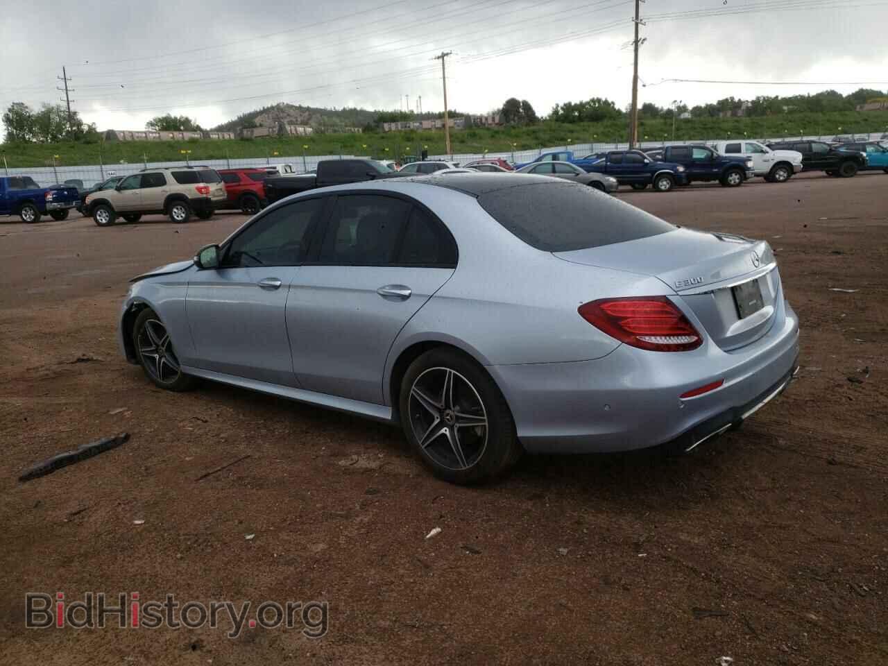 2018 MERCEDES-BENZ E-CLASS - VIN: WDDZF4KB2JA385302 - Фото 2