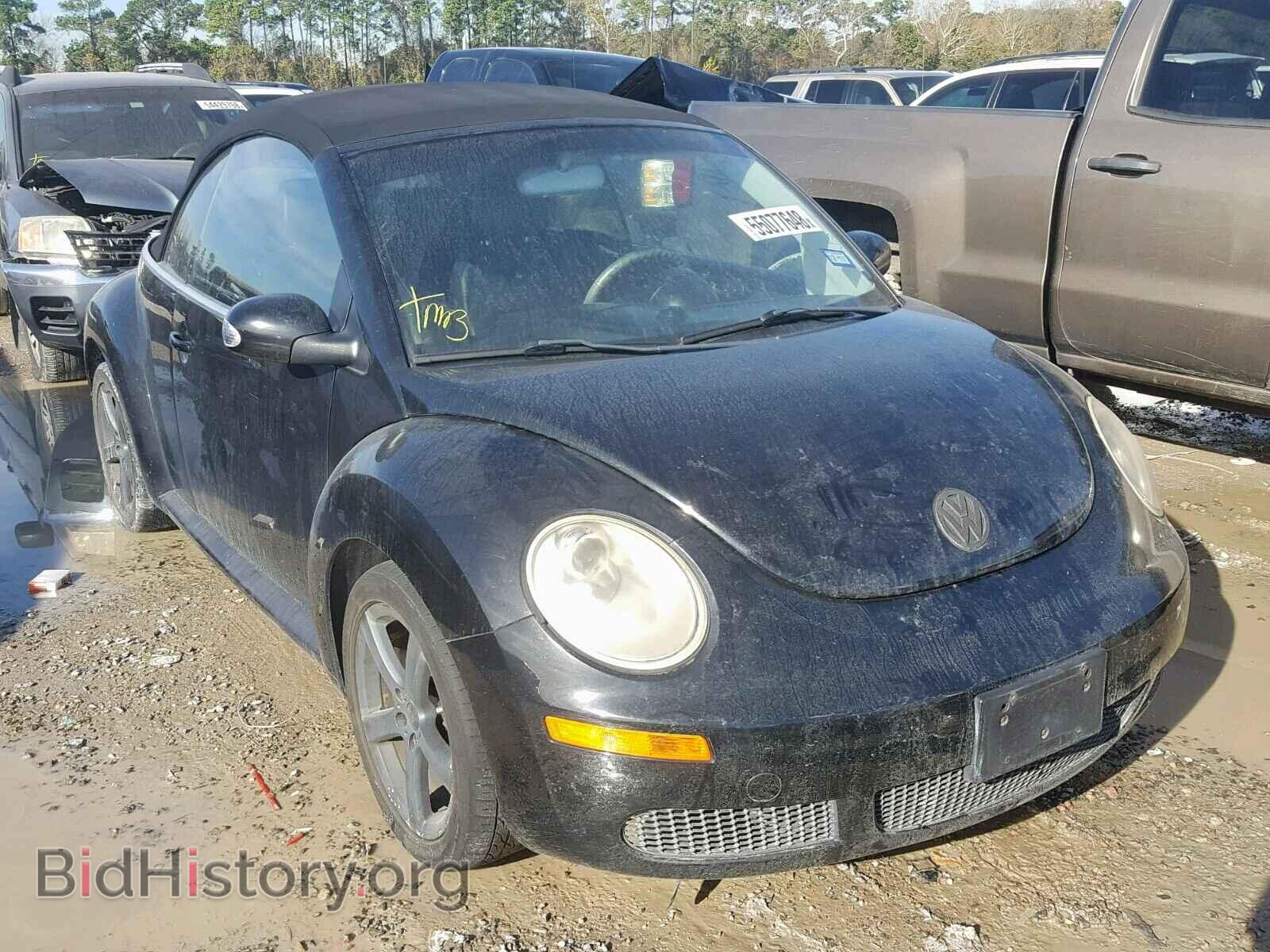 Photo 3VWRF31YX9M403857 - VOLKSWAGEN BEETLE 2009
