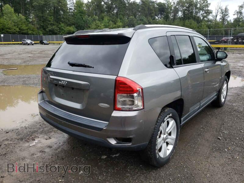 2011 Jeep COMPASS (VIN 1J4NF1FB9BD277237) — photo 4 of 10