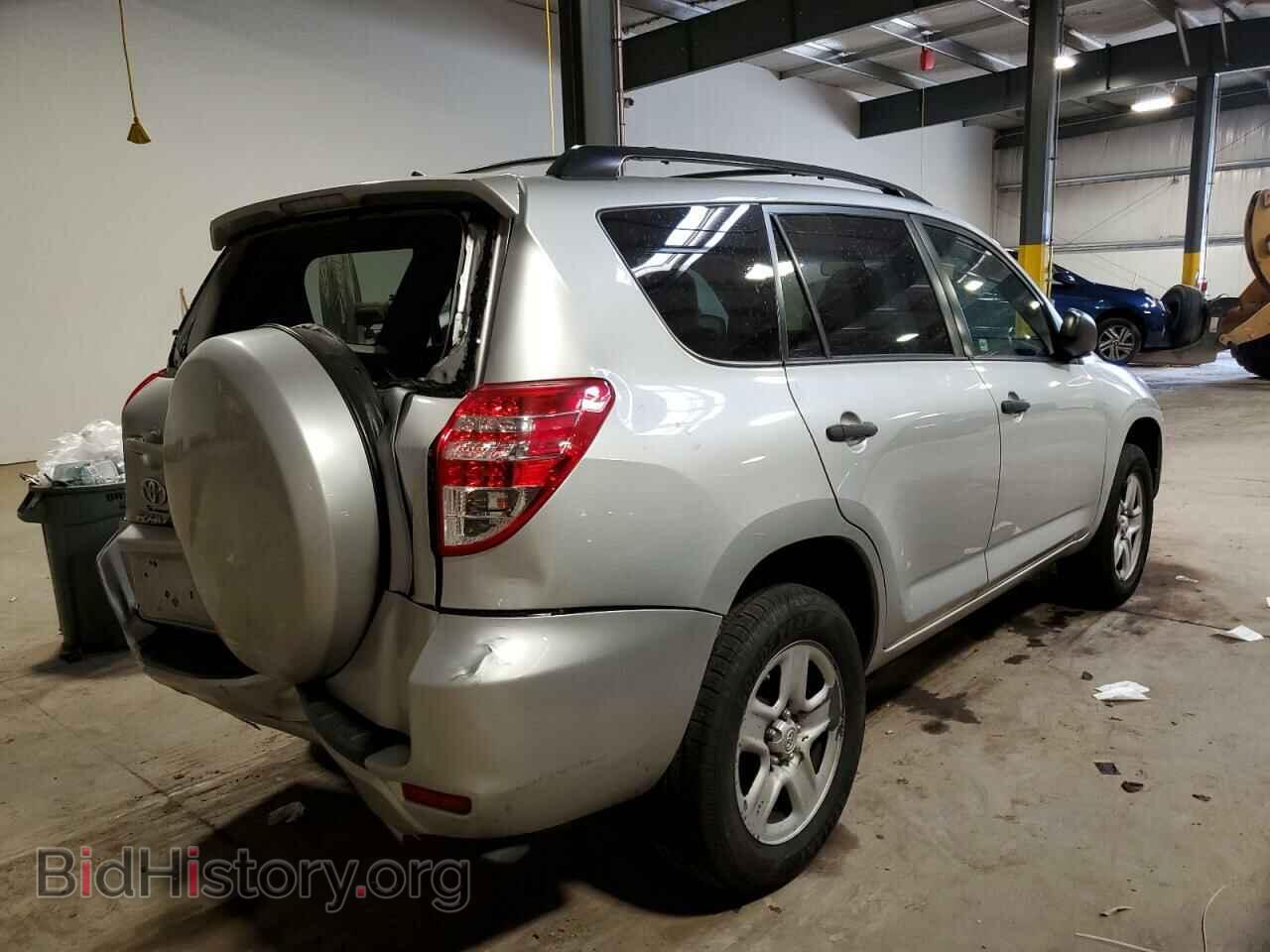 2011 TOYOTA RAV4 - VIN: 2T3ZF4DV1BW085366 - Фото 4
