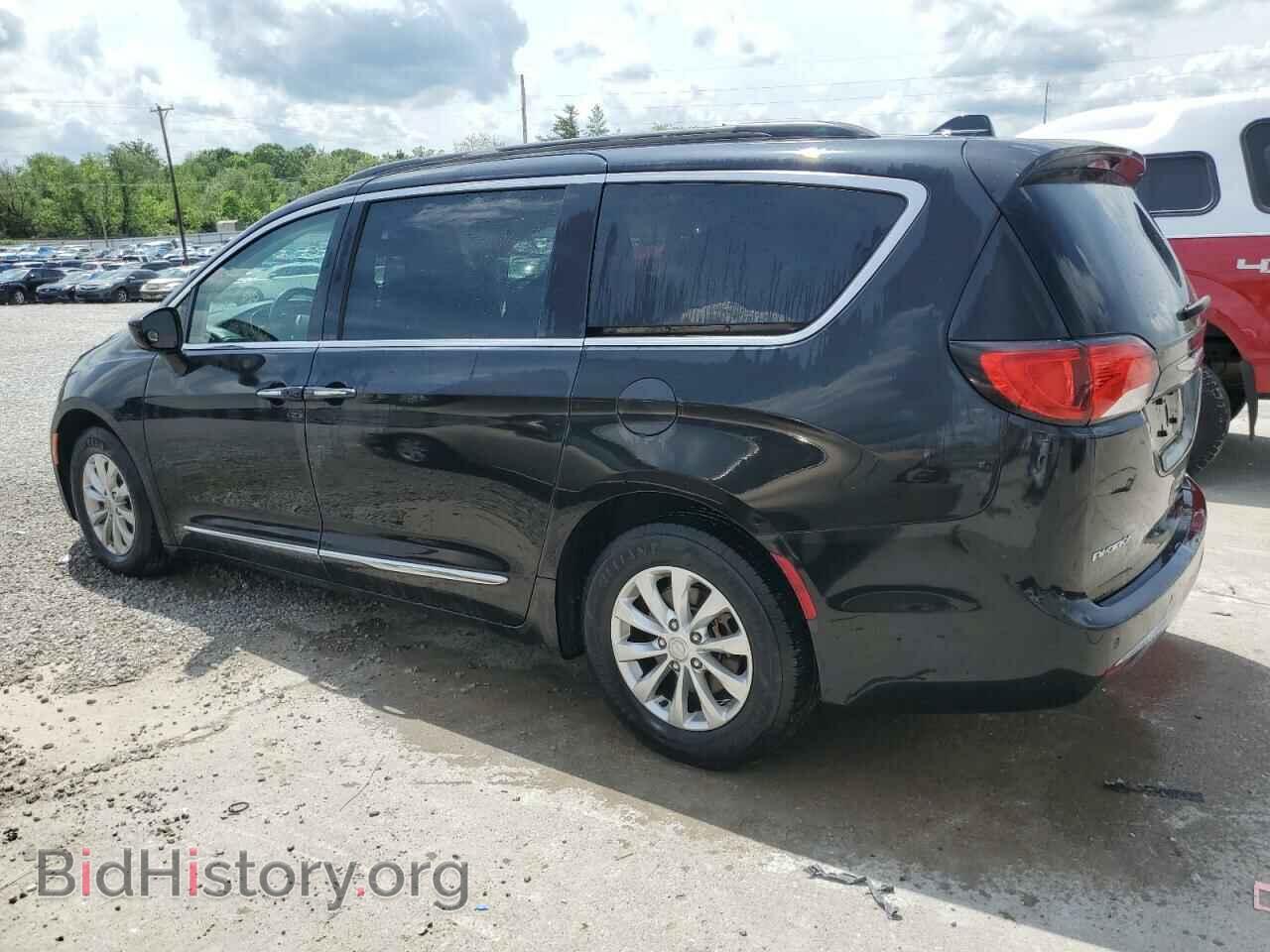 2017 CHRYSLER PACIFICA - VIN: 2C4RC1BG0HR771798 - Photo 2