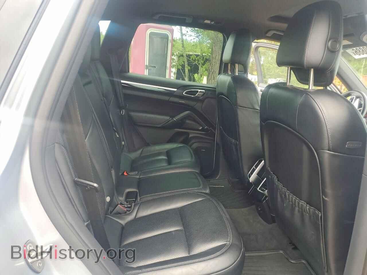 2016 PORSCHE CAYENNE - VIN: WP1AA2A24GLA04850 - Photo 10
