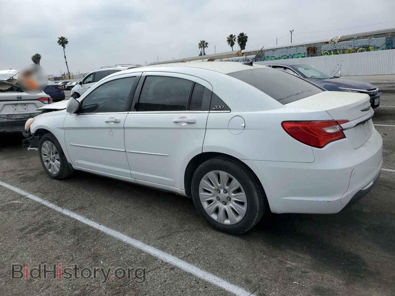 2011 CHRYSLER 200 - VIN: 1C3BC4FB0BN566492 - Фото 2