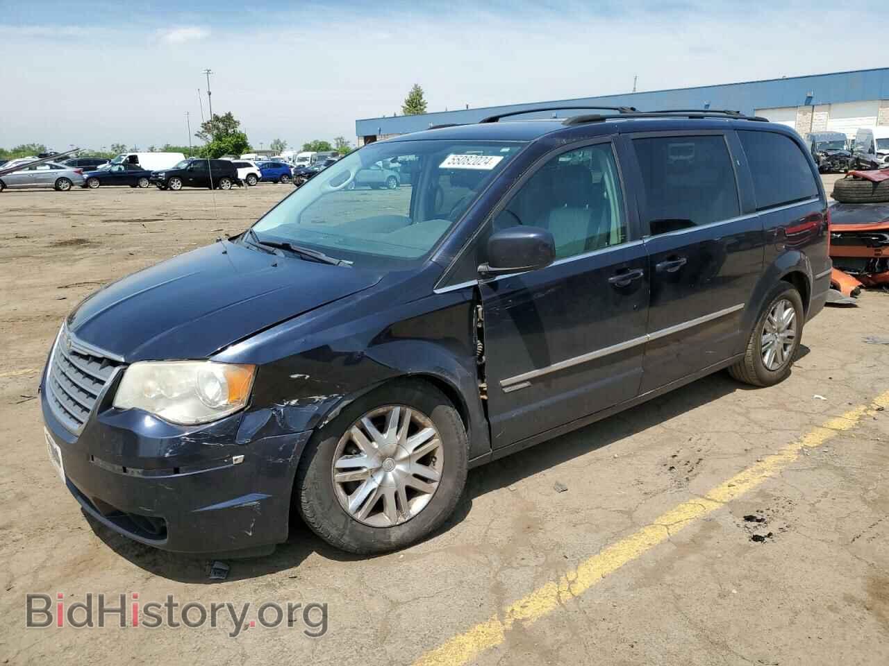 Photo 2A4RR5D16AR299072 - CHRYSLER MINIVAN 2010