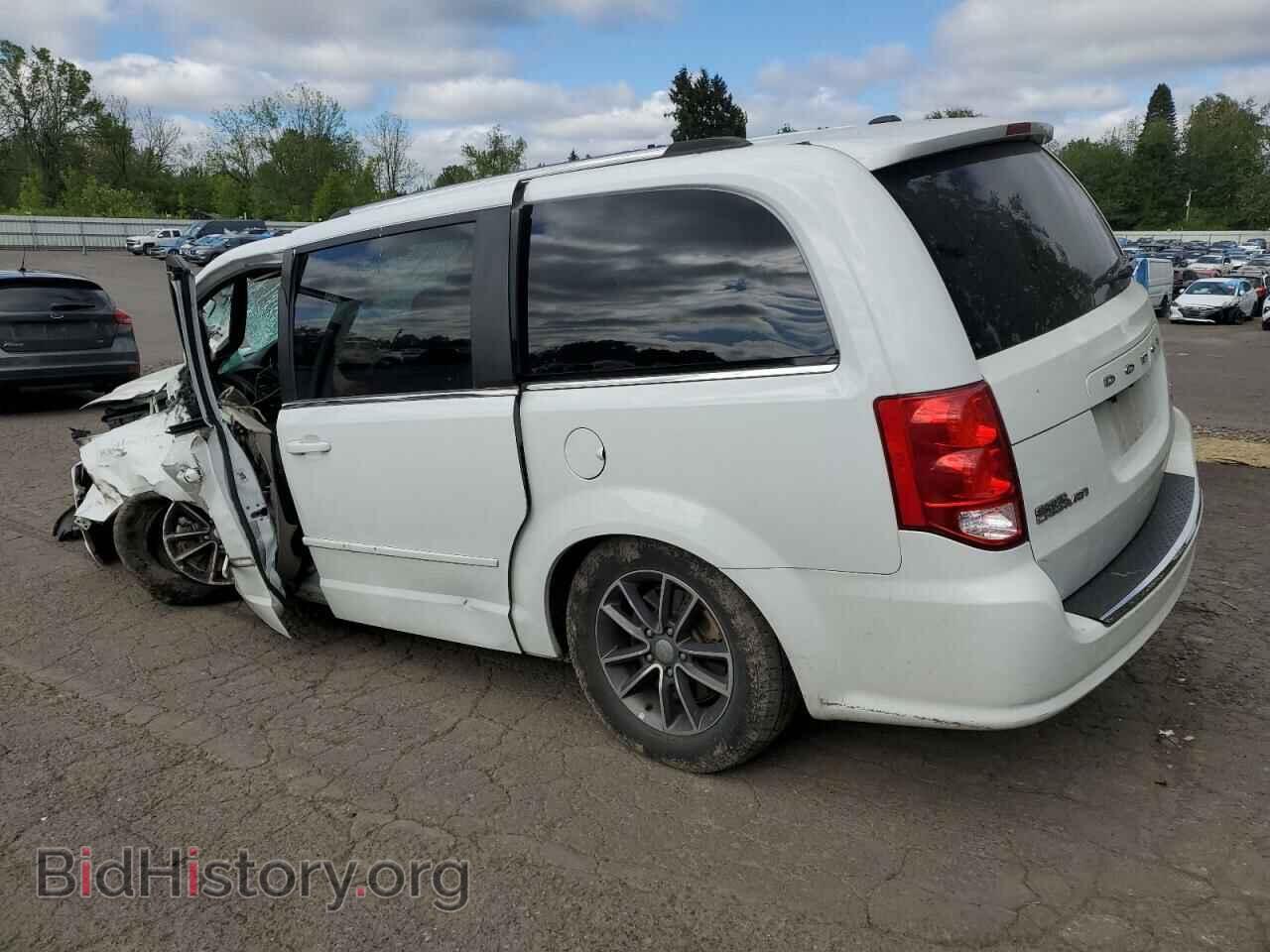 2017 DODGE CARAVAN - VIN: 2C4RDGCG8HR799752 - Photo 2