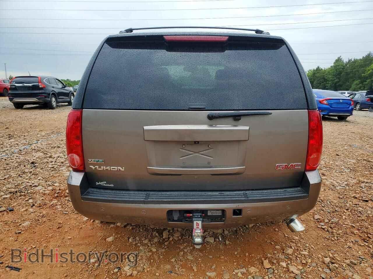2011 GMC YUKON - VIN: 1GKS1CE00BR218006 - Photo 6