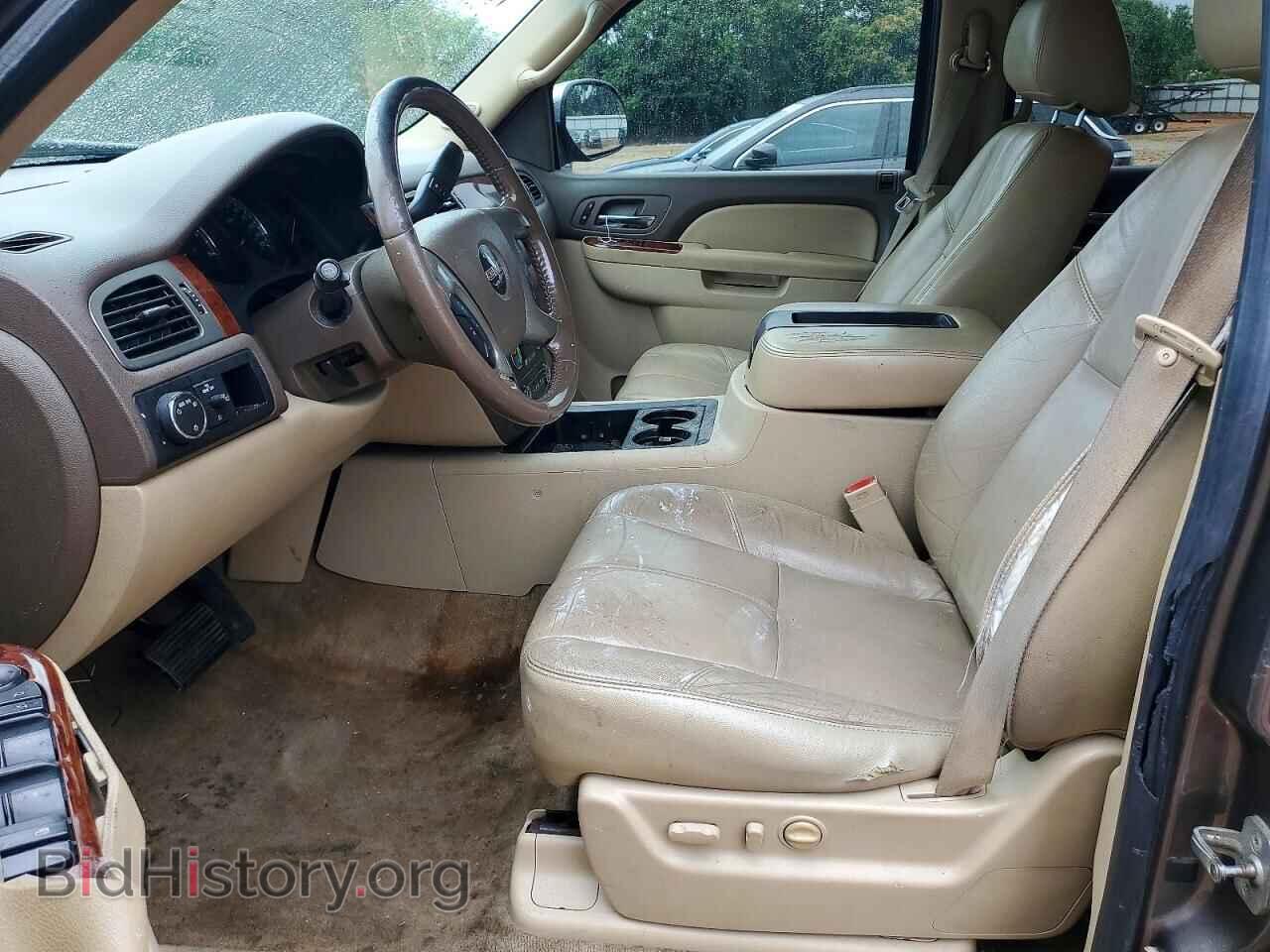 2011 GMC YUKON - VIN: 1GKS1CE00BR218006 - Photo 7