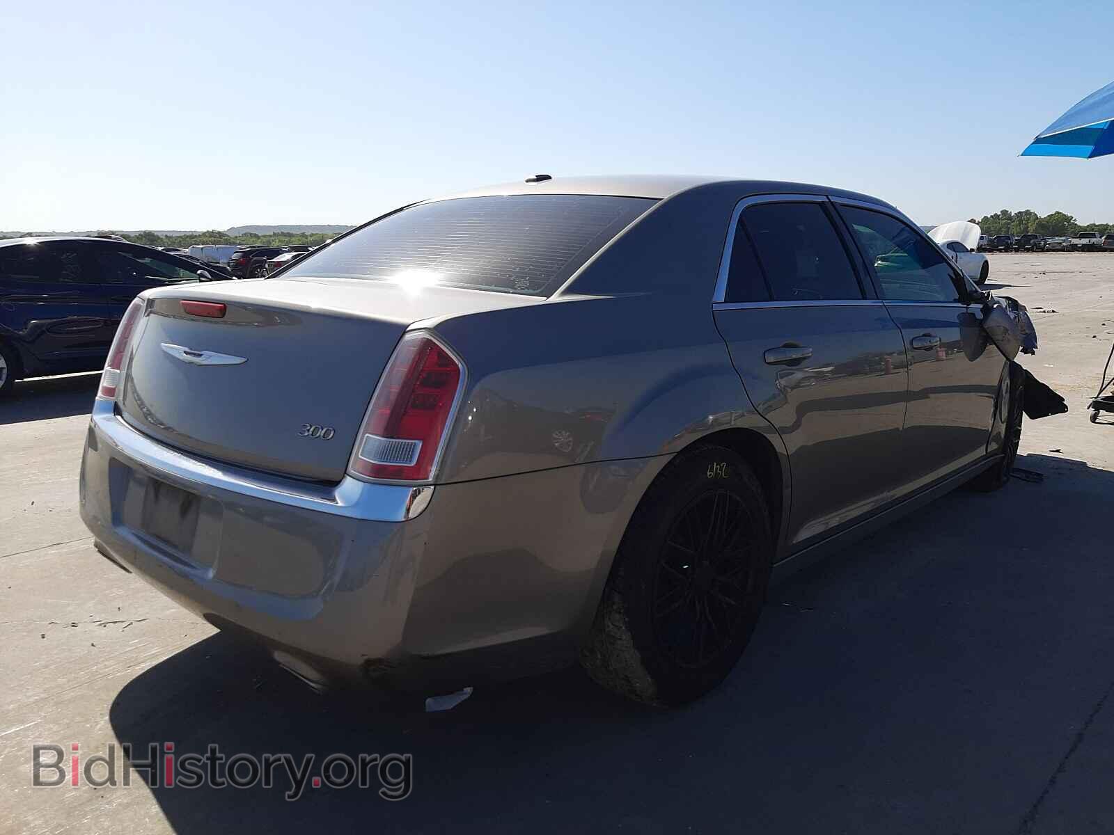 2014 CHRYSLER 300 - VIN: 2C3CCAAG9EH141856 - Фото 4