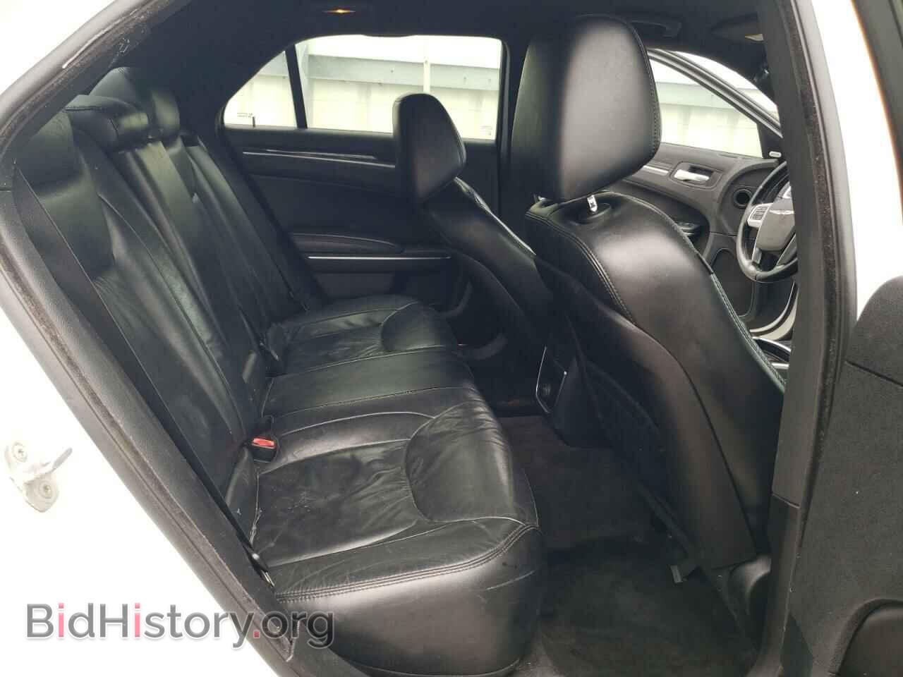 2011 CHRYSLER 300 - VIN: 2C3CA5CG8BH593948 - Фото 10