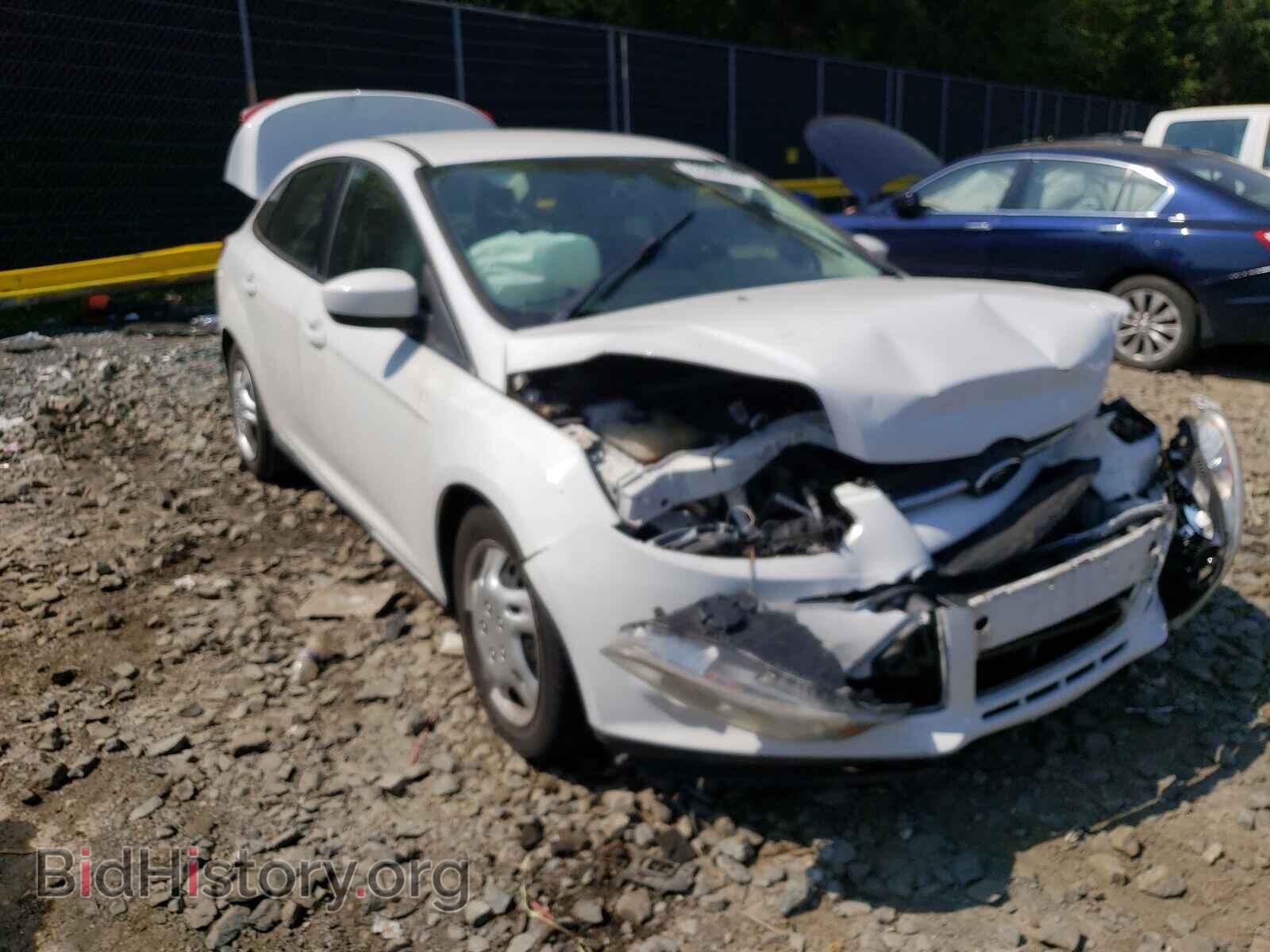 Photo 1FAHP3F26CL420847 - FORD FOCUS 2012