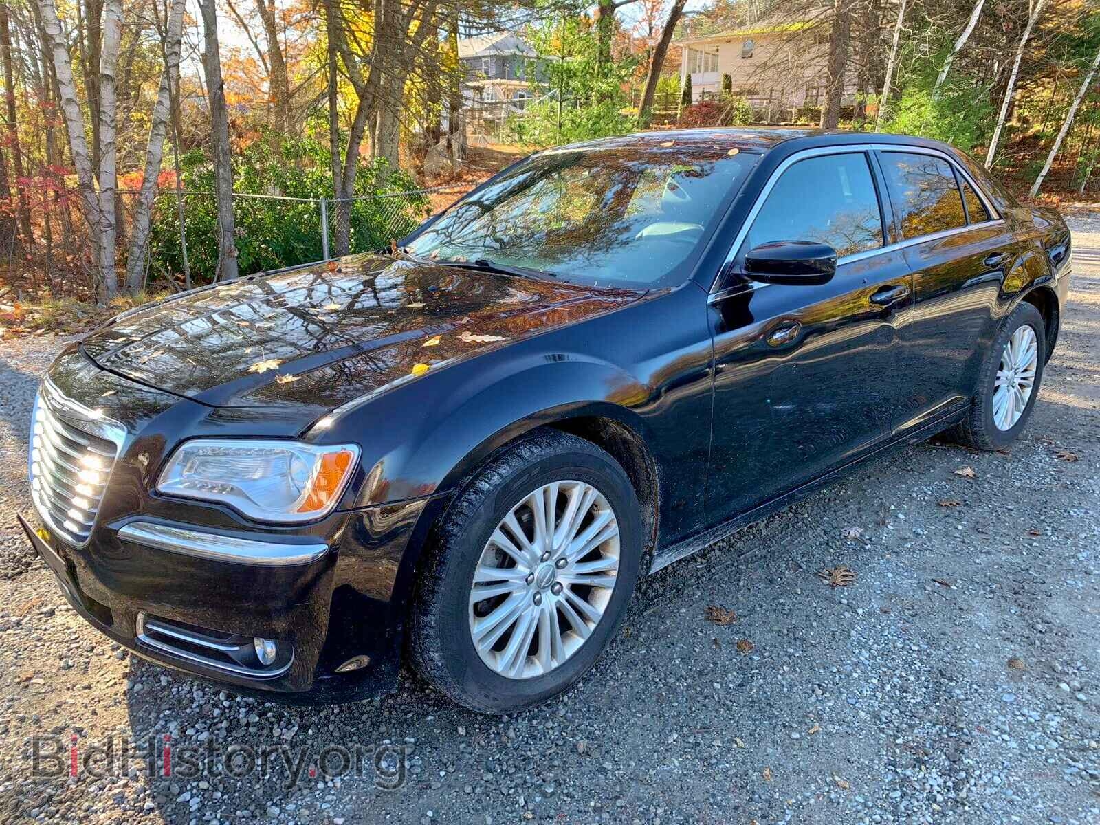 2014 CHRYSLER 300 - VIN: 2C3CCARG8EH355791 - Фото 2