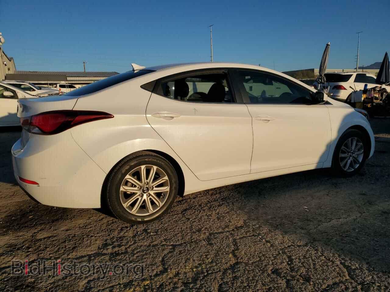 2015 HYUNDAI ELANTRA - VIN: 5NPDH4AE2FH552574 - Фото 3