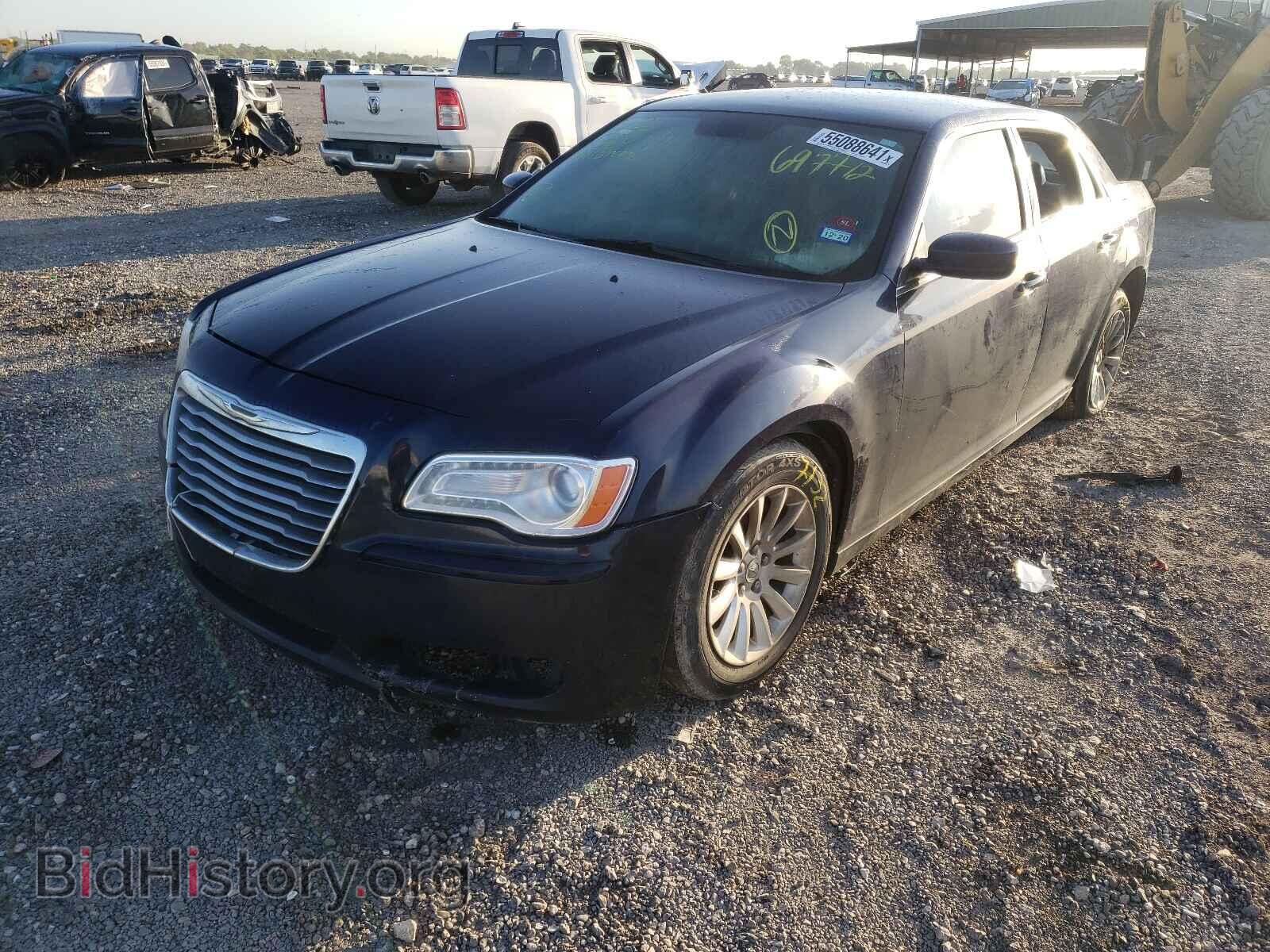 2013 CHRYSLER 300 - VIN: 2C3CCAAG5DH697712 - Фото 2