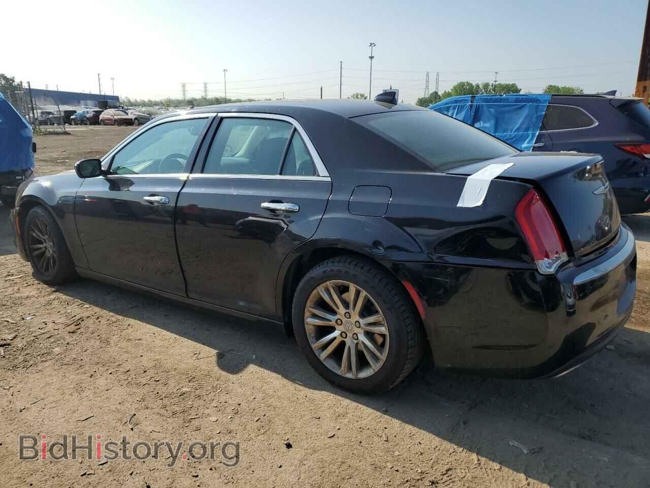2017 CHRYSLER 300 - VIN: 2C3CCAEGXHH596598 - Фото 2