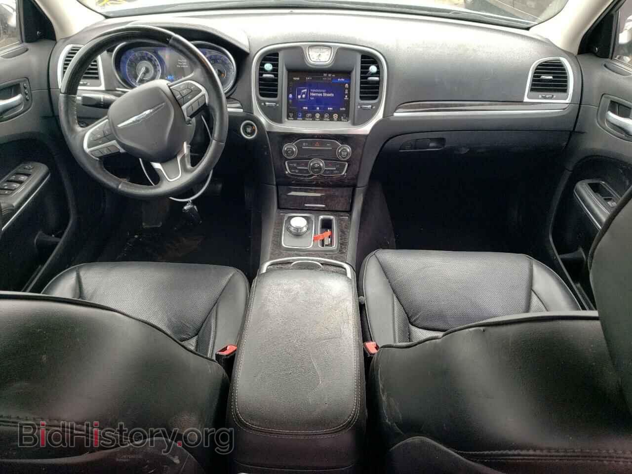 2016 CHRYSLER 300 - VIN: 2C3CCAKG3GH344159 - Фото 8